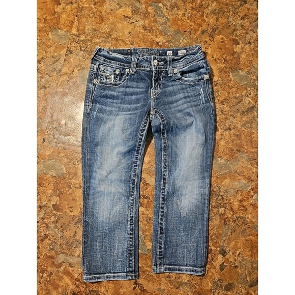 Miss Me Cuffed Capri Size 26 Embezzled Y2K Denim  ‎ Inseam 20"  (J1) - Picture 7 of 10